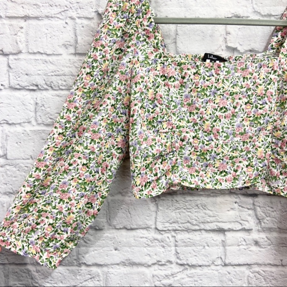 Lulus Womens Even Sweeter Floral Print Crop Top Size M 3/4 Sleeve White NWT - Picture 6 of 10